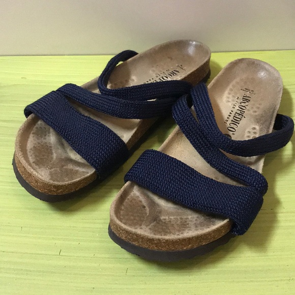 arcopedico sandals